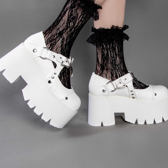 Demonia Ashes 33 Mary Jane Platforms Flatforms White Silver Size 9 - Picture 6 of 13